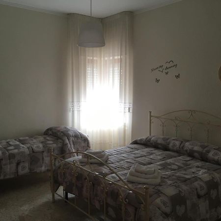 B&B Al Campanile 塔兰托 外观 照片