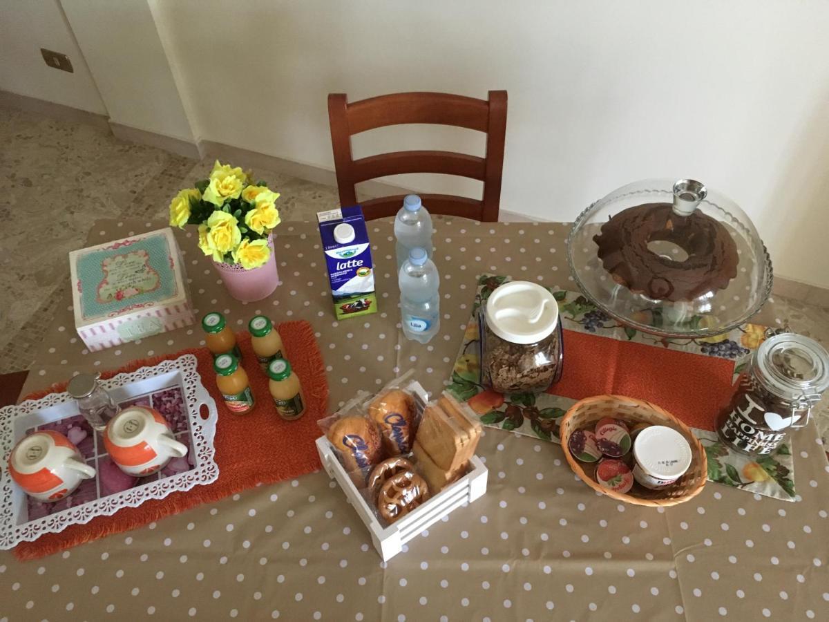 B&B Al Campanile 塔兰托 外观 照片