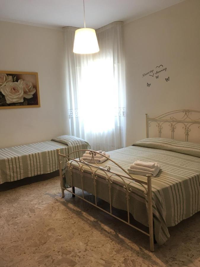 B&B Al Campanile 塔兰托 外观 照片